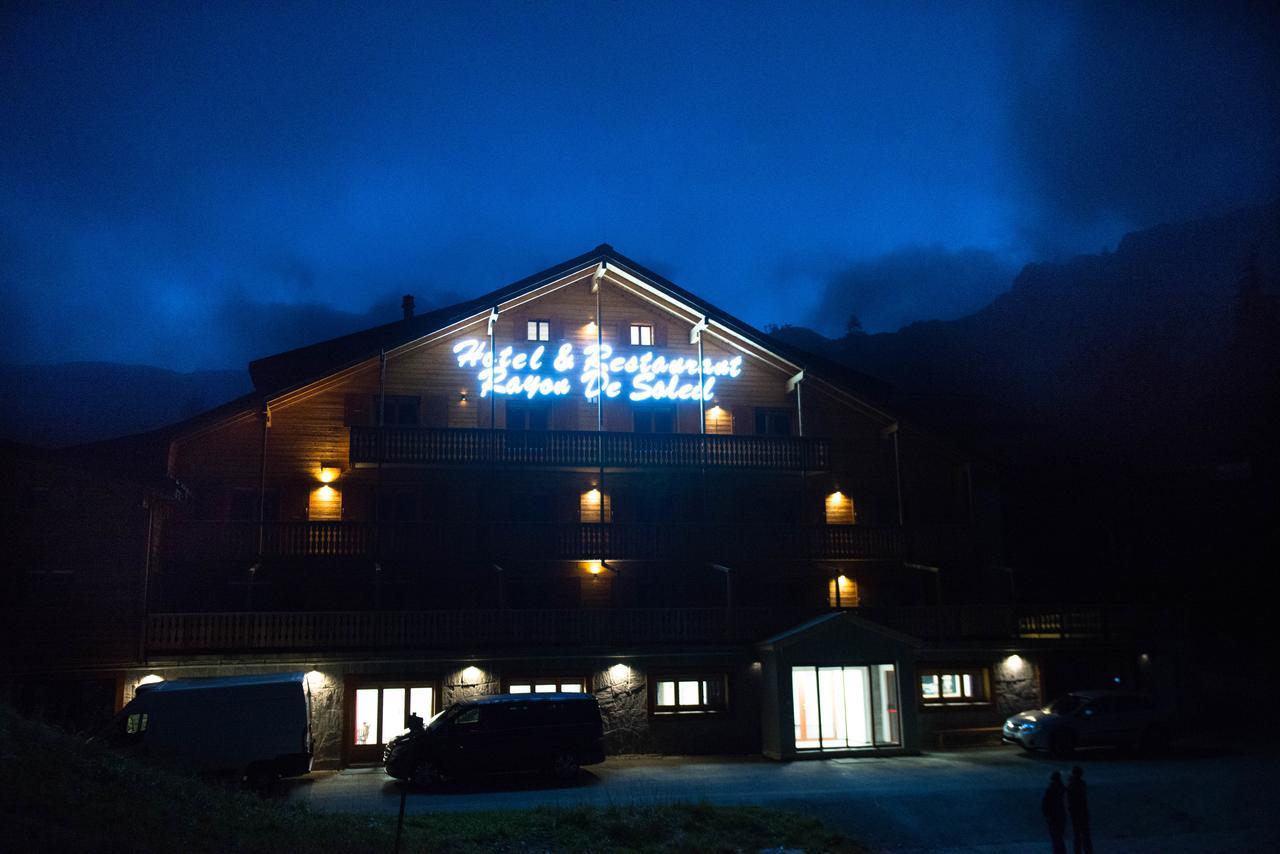 Hotel Rayon De Soleil Champéry Exterior foto